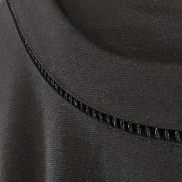 Perfect black dress - Picture 6 of 7